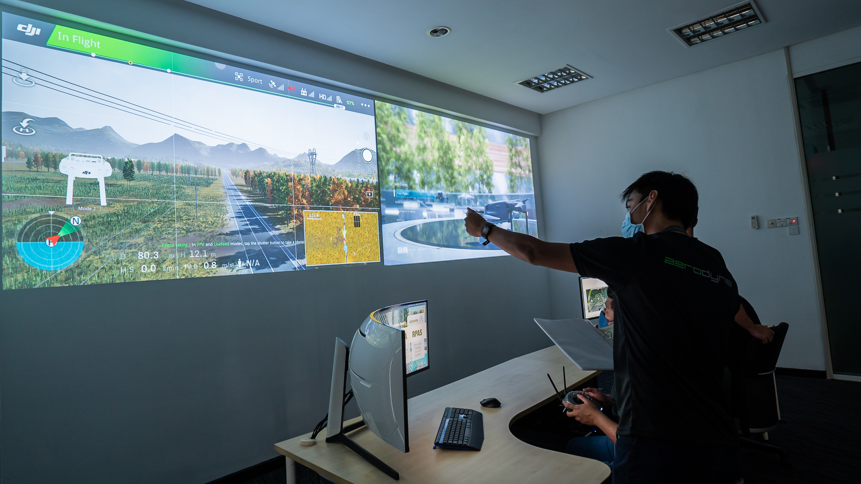 Simulator projection classroom